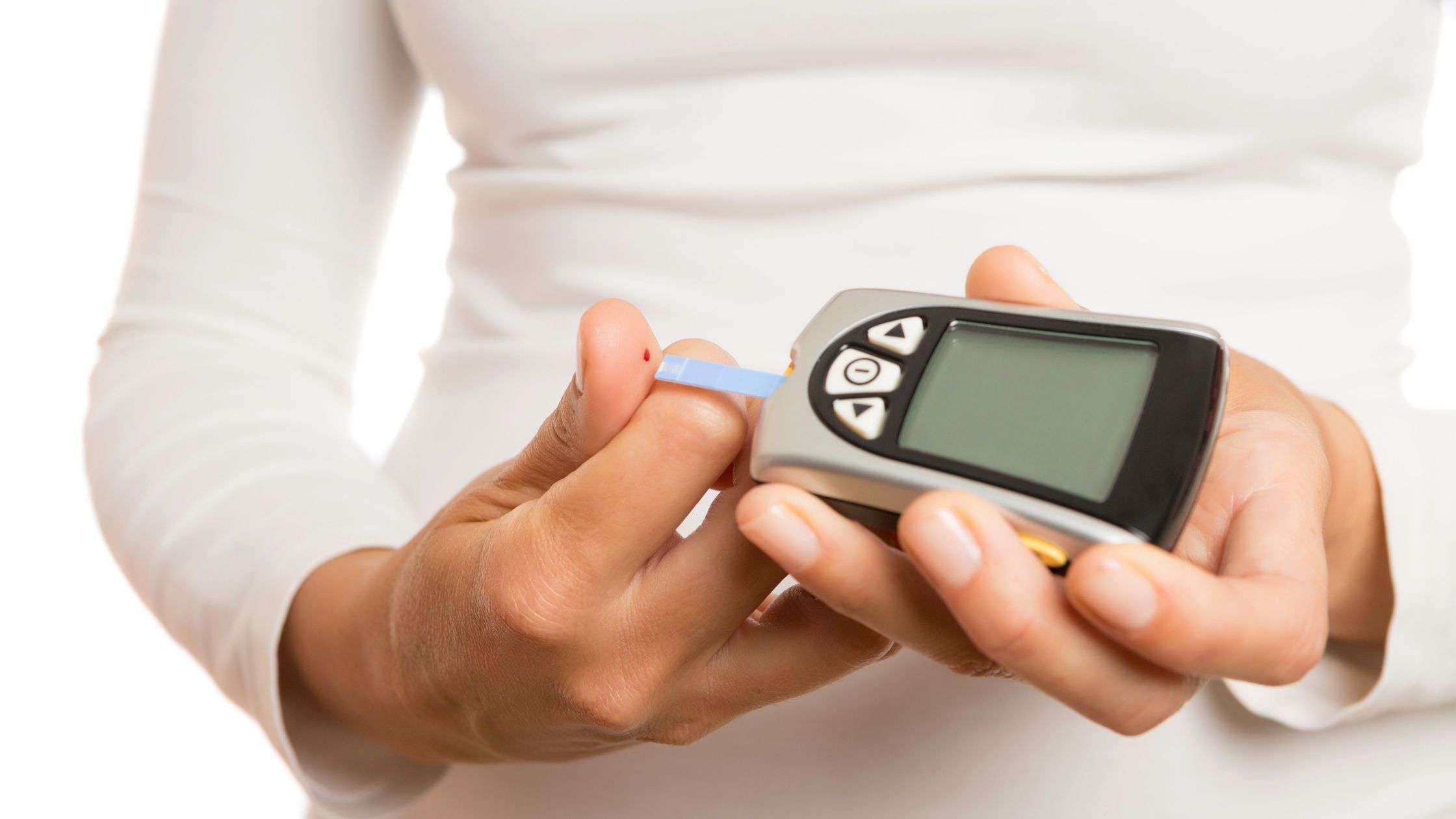 Using a blood ketone meter to determine if you are in ketosis